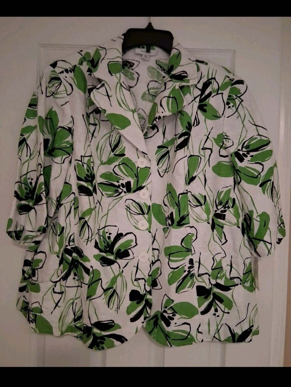 *Dressbarn* Womens Blouse, Size 20W, White, Green Black Floral, Short Sleeves